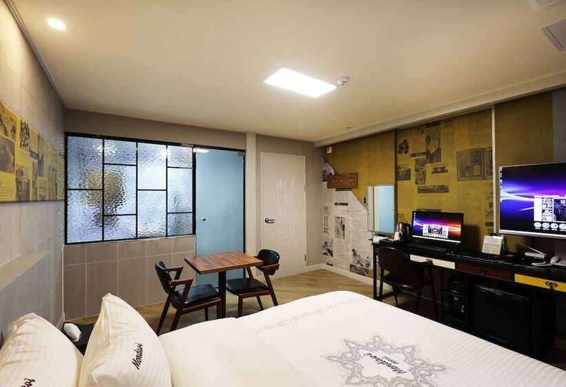 스탠다드 룸, Mondavi