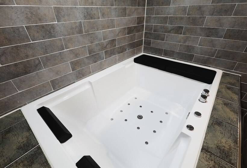 스탠다드 룸, Mondavi