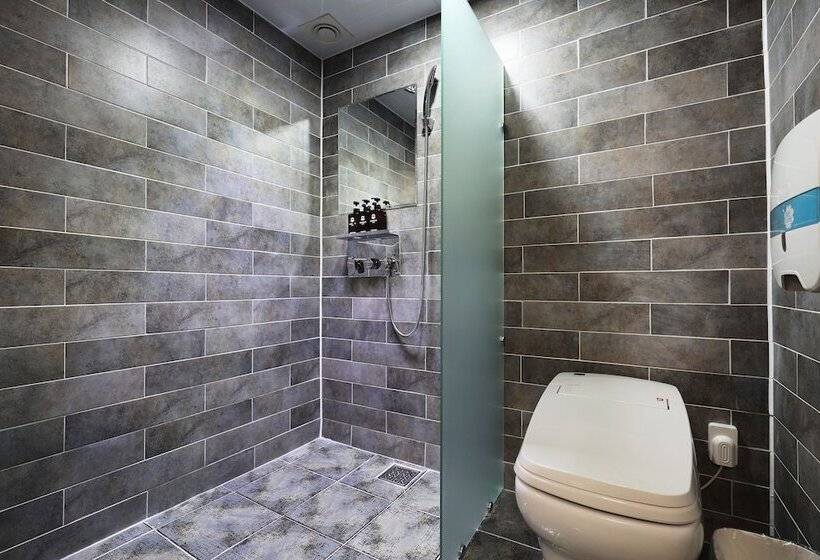 스탠다드 룸, Mondavi