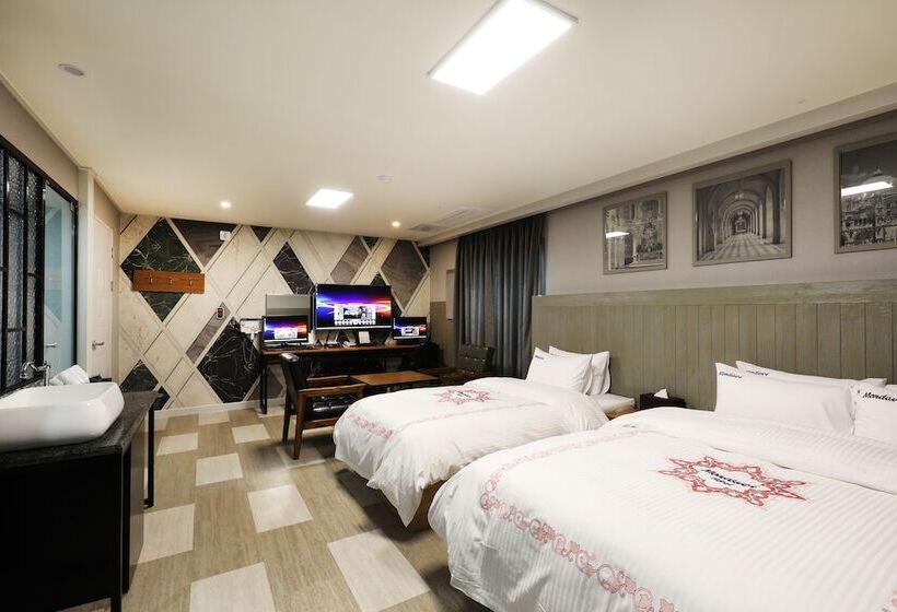 스탠다드 룸, Mondavi