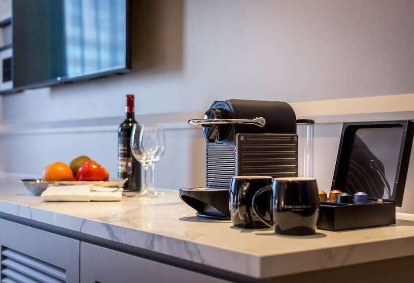 스탠다드 룸, Park Lees