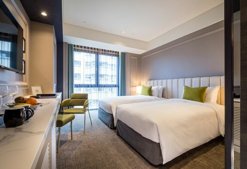 스탠다드 룸, Park Lees