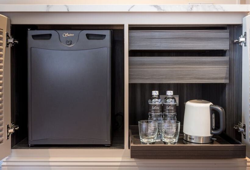 수피리어 룸, Park Lees