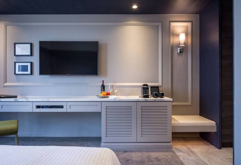 수피리어 룸, Park Lees