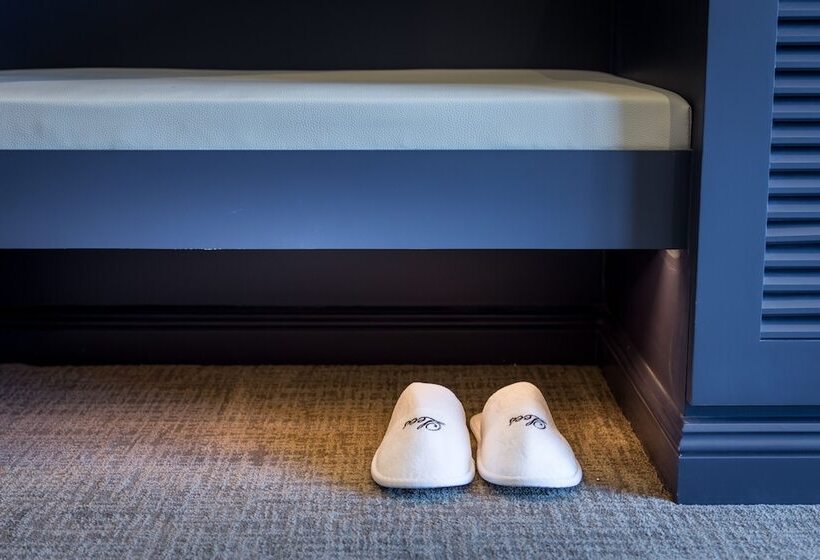 디럭스 룸, Park Lees