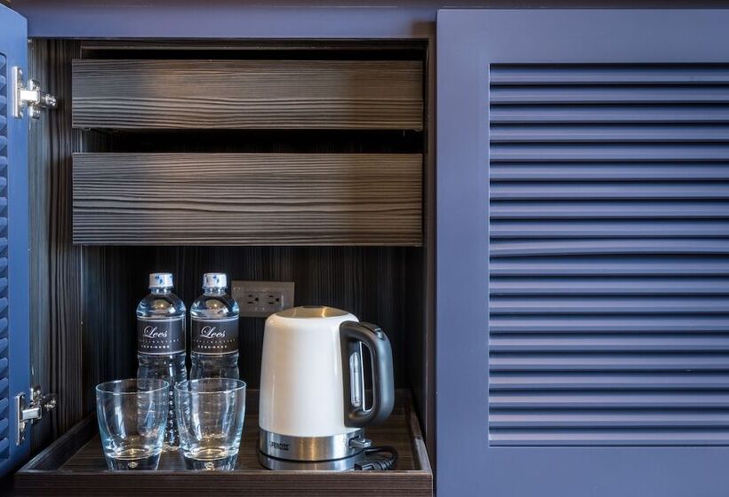 디럭스 룸, Park Lees