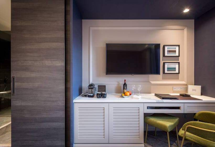 스탠다드 트리플 룸, Park Lees