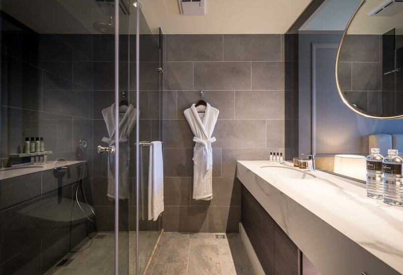 수피리어 룸, Park Lees