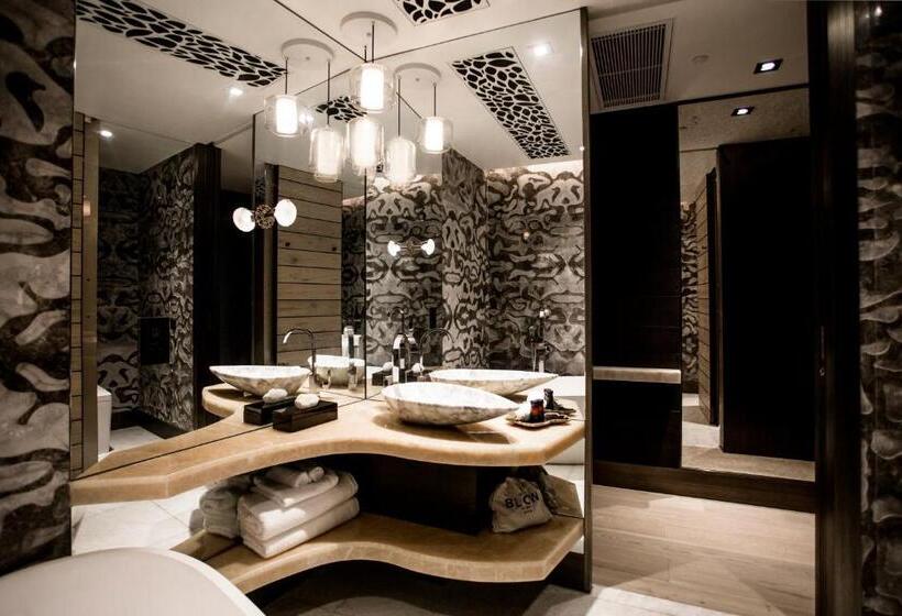 اتاق لوکس با تخت بزرگ, Yoho Hollywood Roosevelt