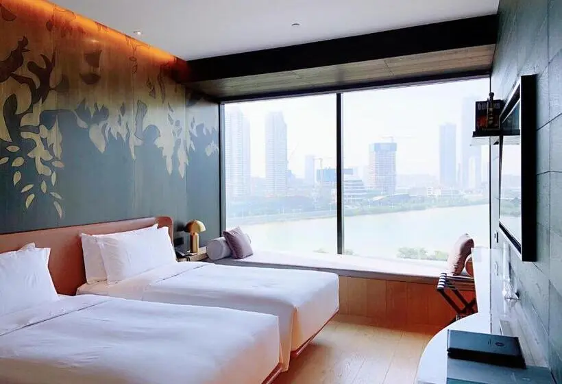 Superior Zimmer mit Meerblick, Yoho Hollywood Roosevelt