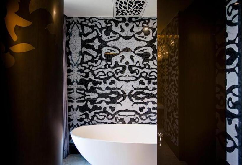 سوییت, Yoho Hollywood Roosevelt