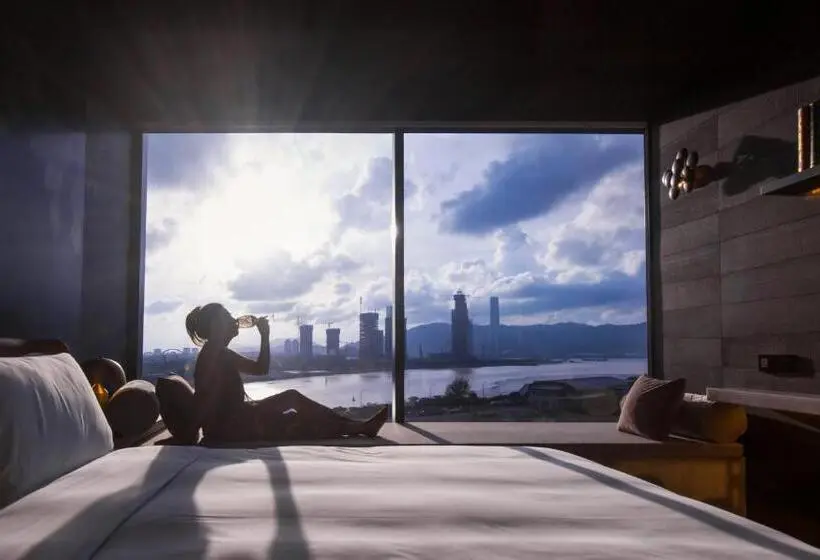 Superior Zimmer mit Meerblick, Yoho Hollywood Roosevelt