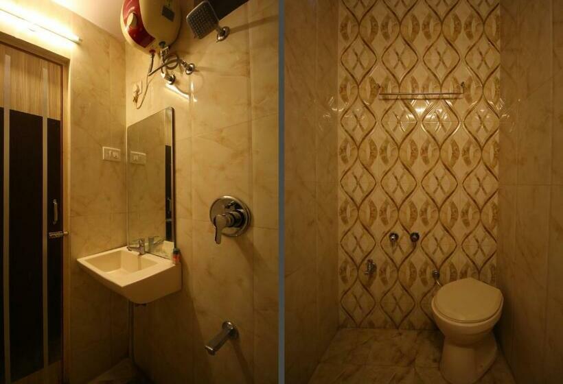 Quarto Deluxe, Upasana