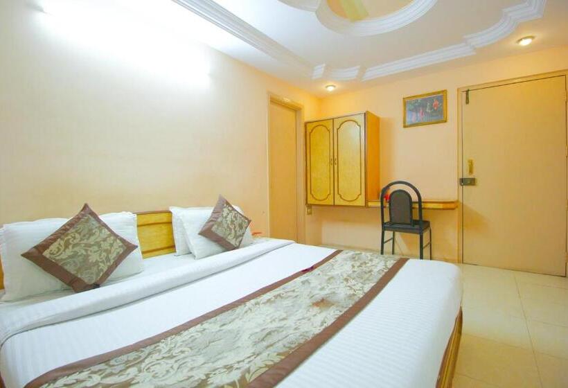 Quarto Estandar, Upasana