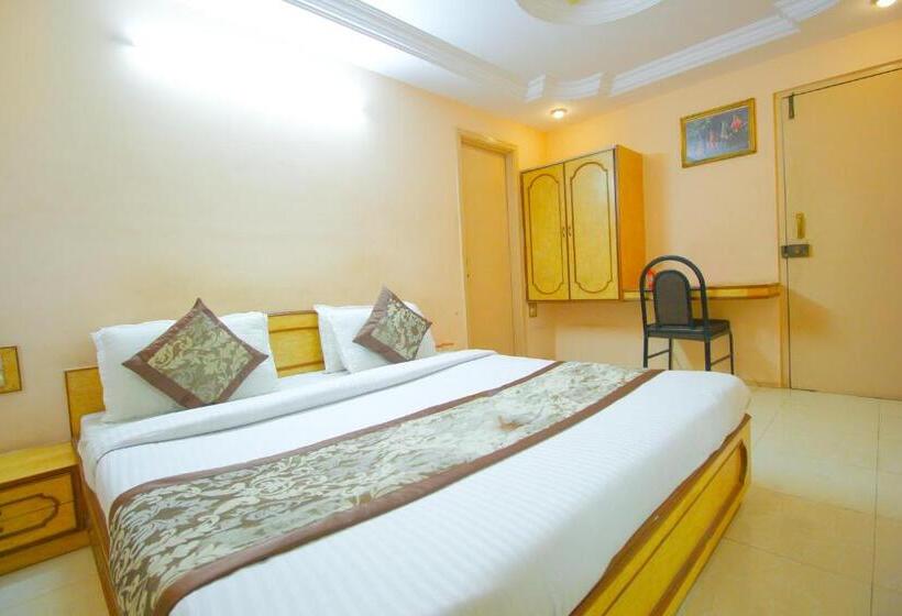 Quarto Estandar, Upasana