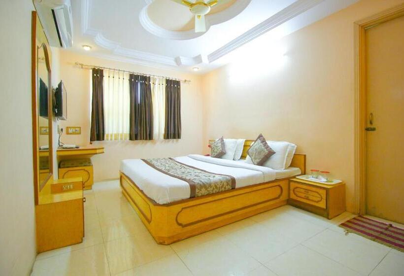 Quarto Estandar, Upasana