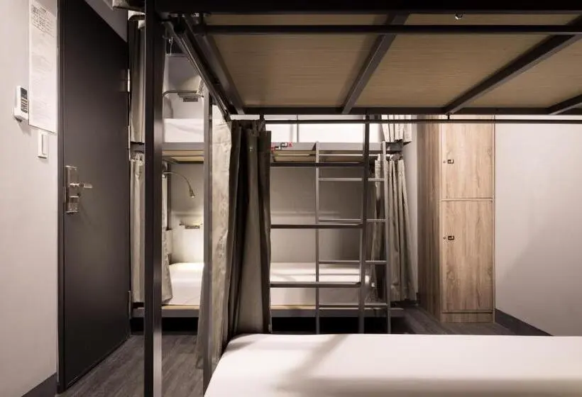 اتاق استاندارد چهارنفره با سرویس بهداشتی مشترک, Taipei Travelers International Hostel