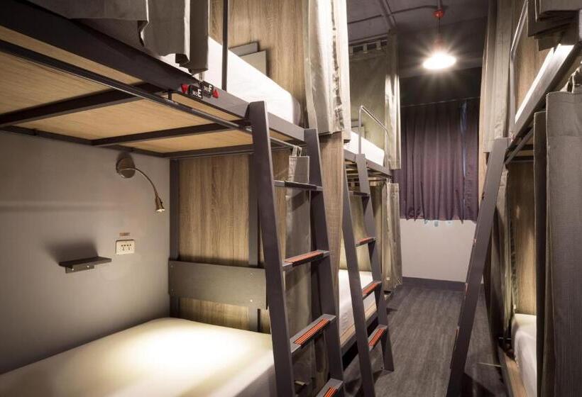 تختخواب در اتاق مشترک, Taipei Travelers International Hostel