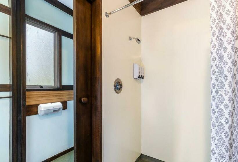 חדר משפחתי נוף לגינה, Tokaanu Lodge Motel