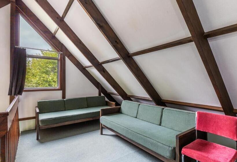 חדר משפחתי נוף לגינה, Tokaanu Lodge Motel