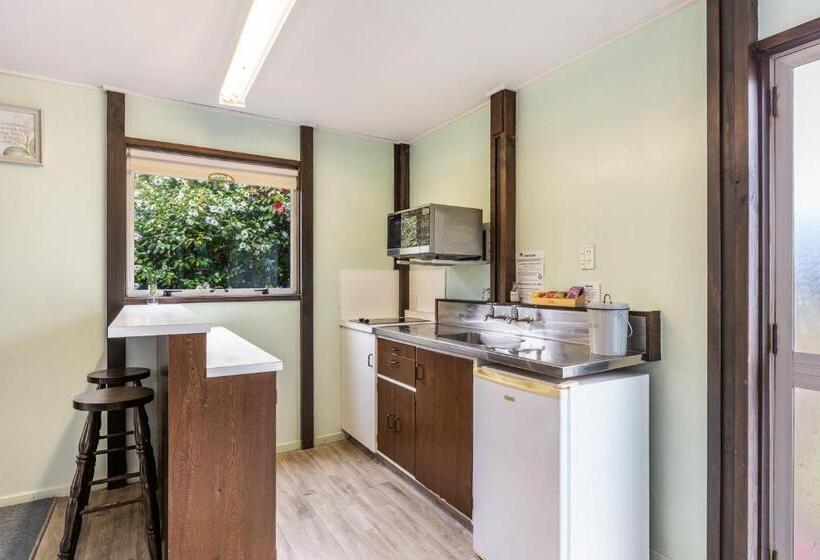 חדר משפחתי, Tokaanu Lodge Motel