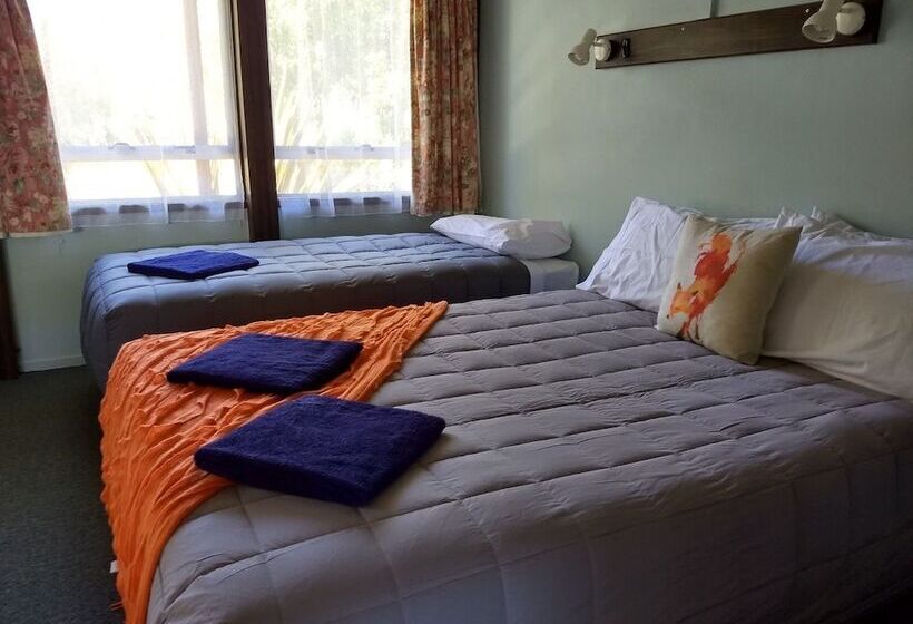 Студия Стандарт, Tokaanu Lodge Motel