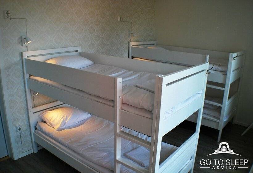 חדר אקונומי לארבעה, Go To Sleep Arvika