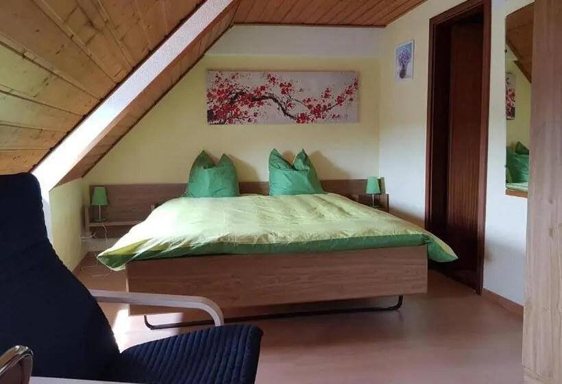 スタンダードトリプルルーム, Garni Hotel Mühletal
