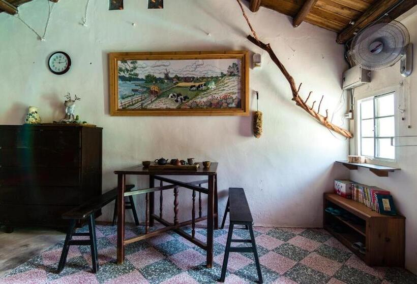 اتاق استاندارد چهار تخته, Lungta Bnb