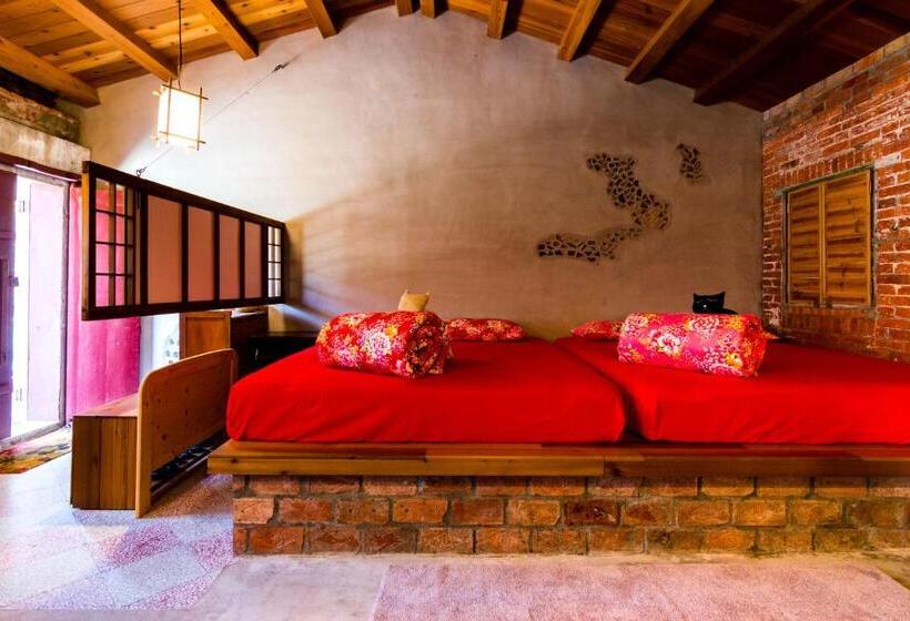 اتاق لوکس چهار تخته, Lungta Bnb