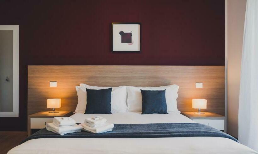 اتاق سوپریور با چشمانداز دریا, Trip Room & Breakfast