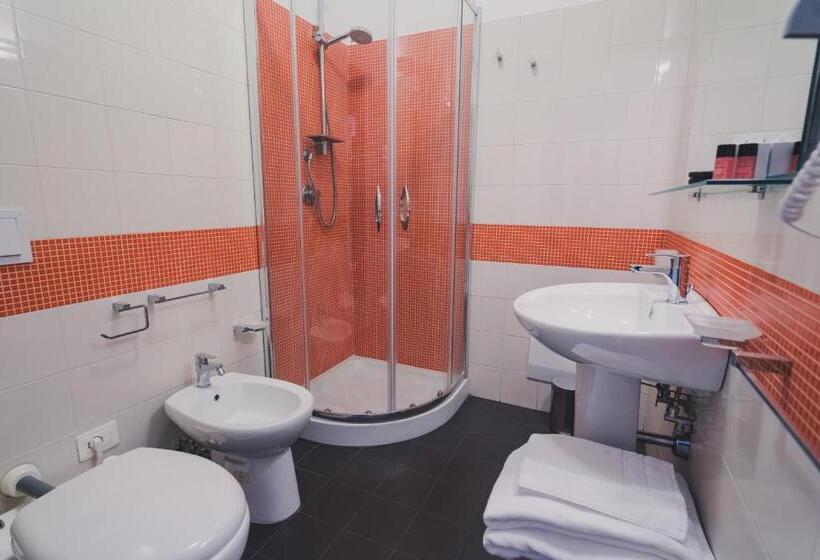 اتاق سوپریور با چشمانداز دریا, Trip Room & Breakfast