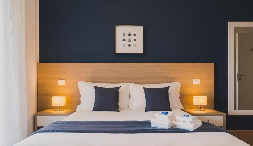 اتاق سوپریور با چشمانداز دریا, Trip Room & Breakfast