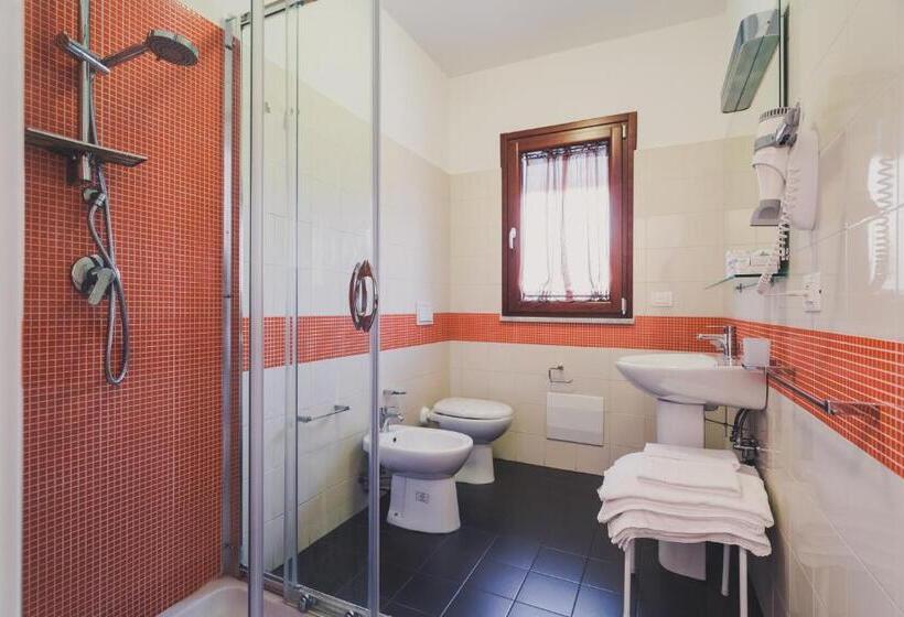 اتاق استاندارد, Trip Room & Breakfast