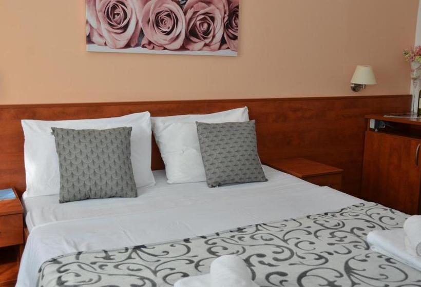 带海景的标准房, Liberty