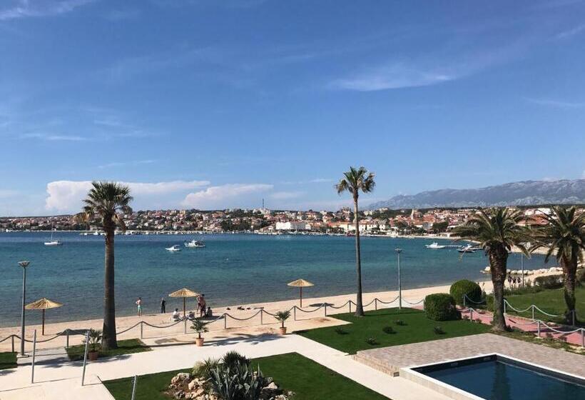 带海景的标准房, Liberty