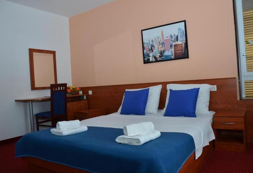 Standard Connecting Room Sea View, Liberty