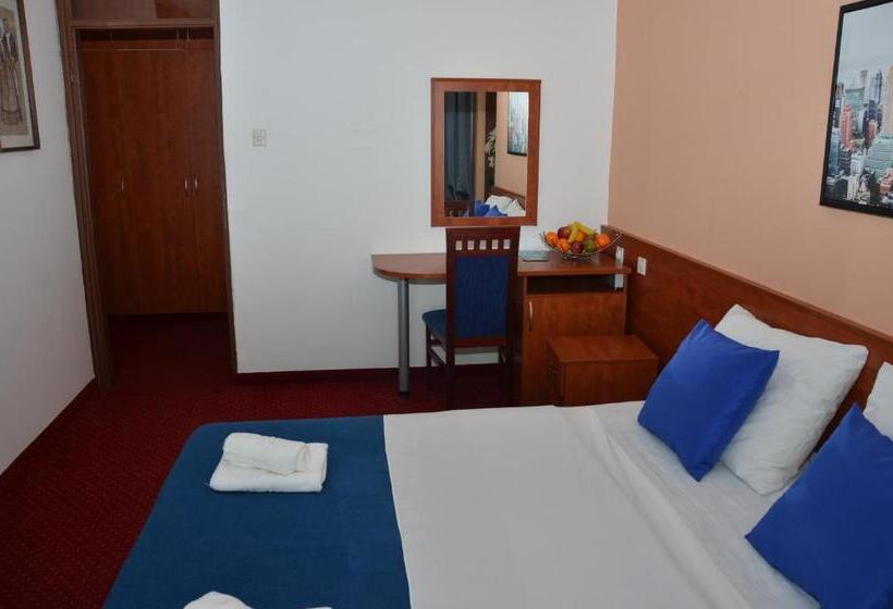 Standard Connecting Room Sea View, Liberty