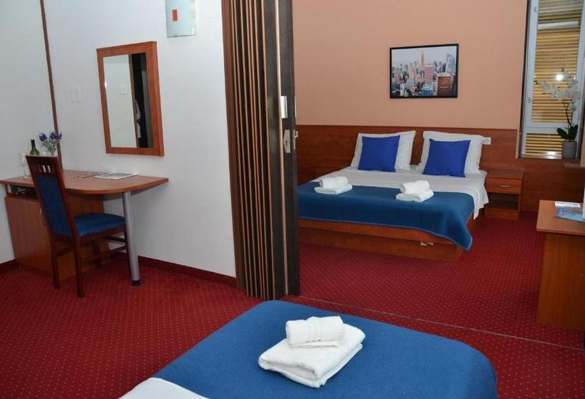 Standard Connecting Room Sea View, Liberty