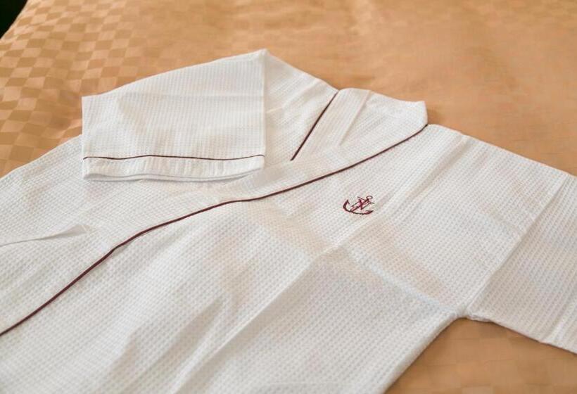 חדר סטנדרט יחיד, Nanvan Yaizu