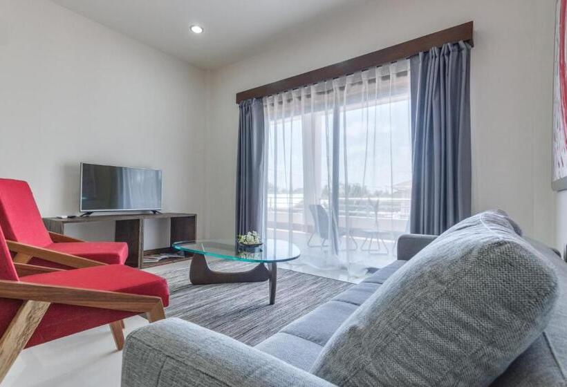 סוויטה, The Ellysian Boutique