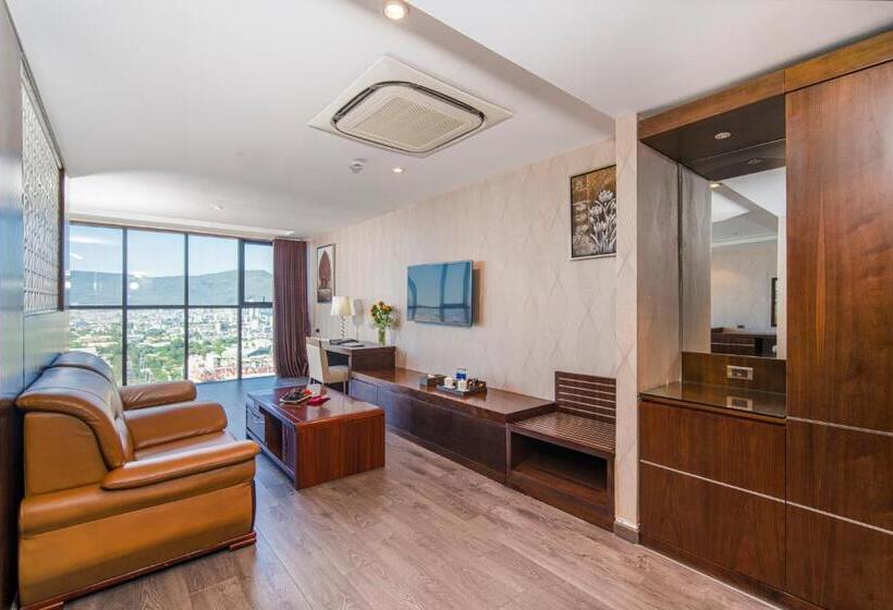 سوئیت با تخت بزرگ, Luxtery Hotel & Spa