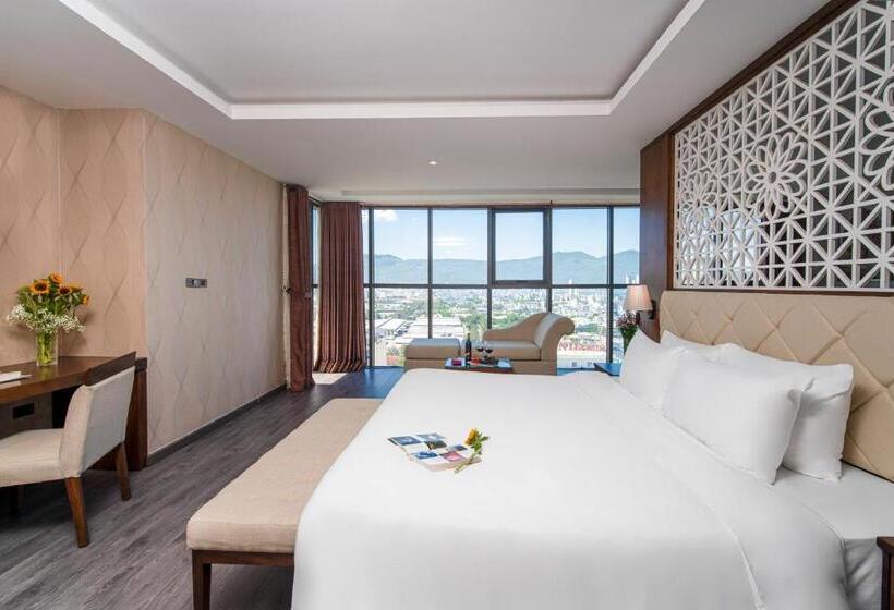 سوئیت با تخت بزرگ, Luxtery Hotel & Spa