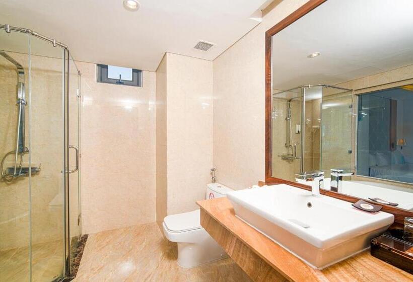 سوییت, Luxtery Hotel & Spa