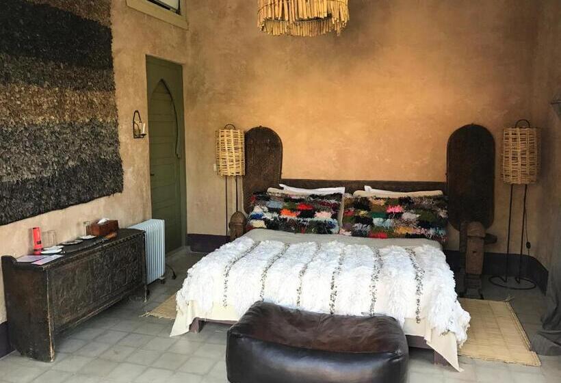 סוויטה דלוקס, Dar Al Hossoun