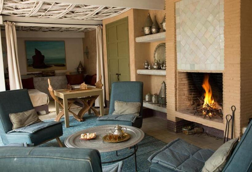 סוויטה דלוקס, Dar Al Hossoun