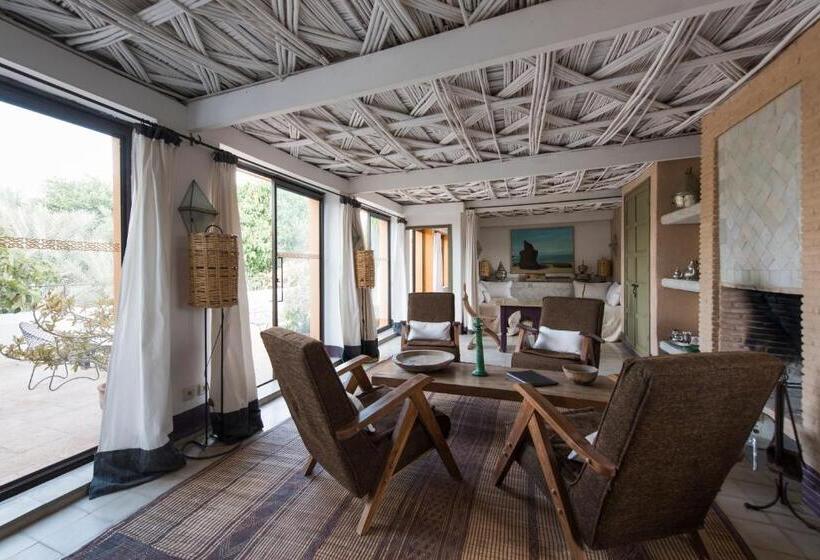 סוויטה דלוקס, Dar Al Hossoun