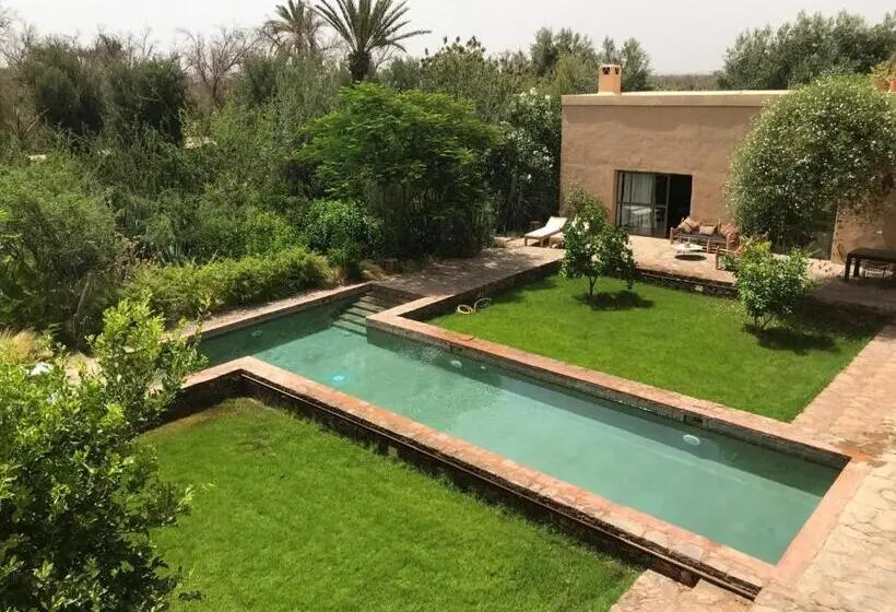 Villa 1 Makuuhuone, Dar Al Hossoun
