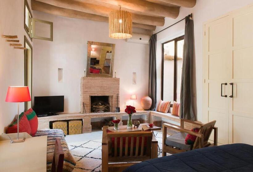 חדר סופריור, Dar Al Hossoun