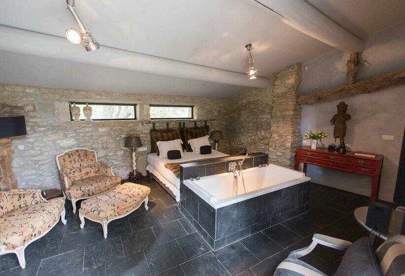 デラックスルーム, Domaine Les Roullets